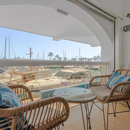 Puerto Marina Apartment *